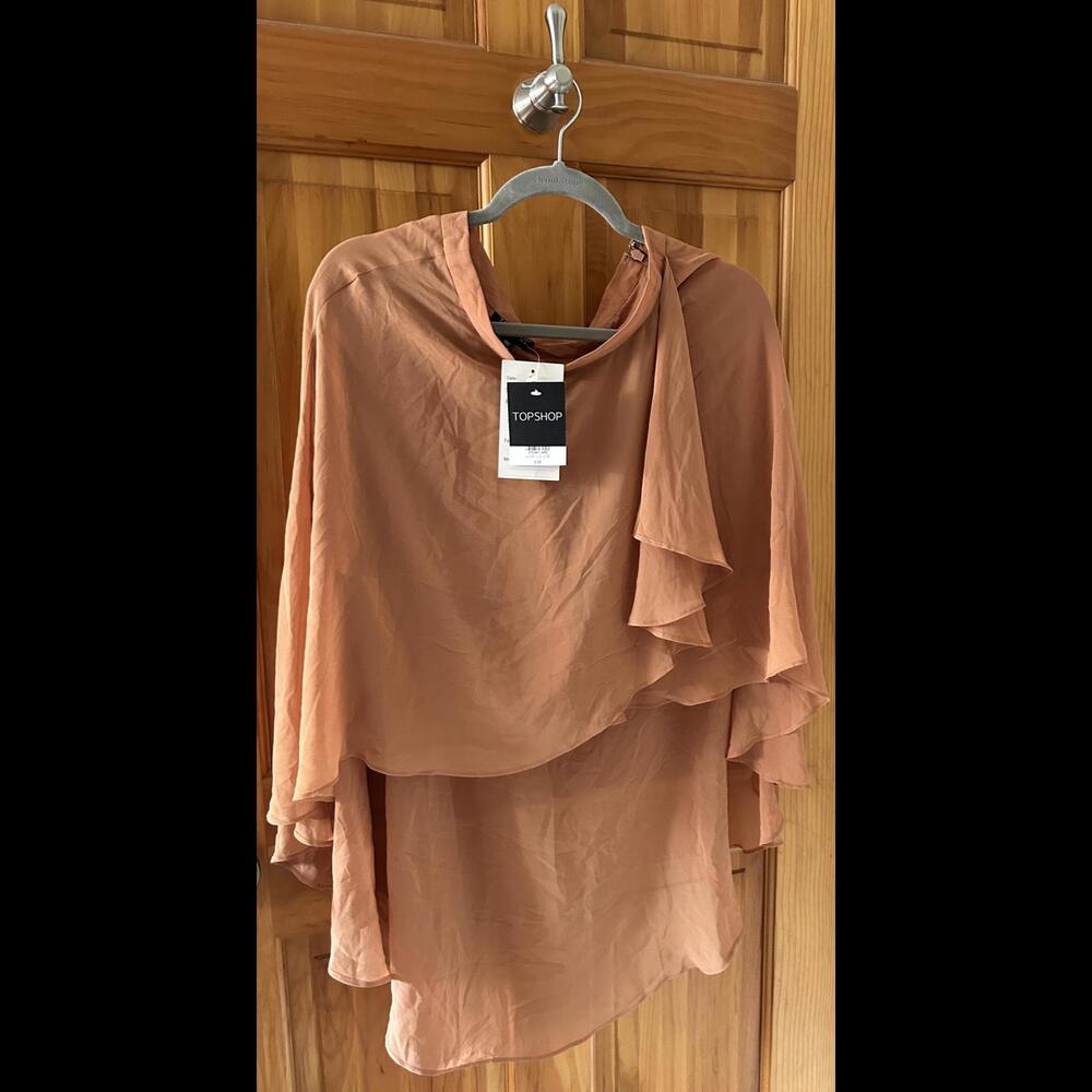 NWT Revolve Line and Dot Topshop  Camelot Size 6 Pumpkin Shawl